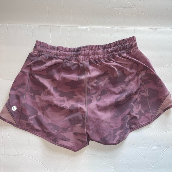 Lululemon 8 Tall Hotty Hot Short Incognito Camo Pink Taupe Multi/Pink Taupe - Picture 3 of 12